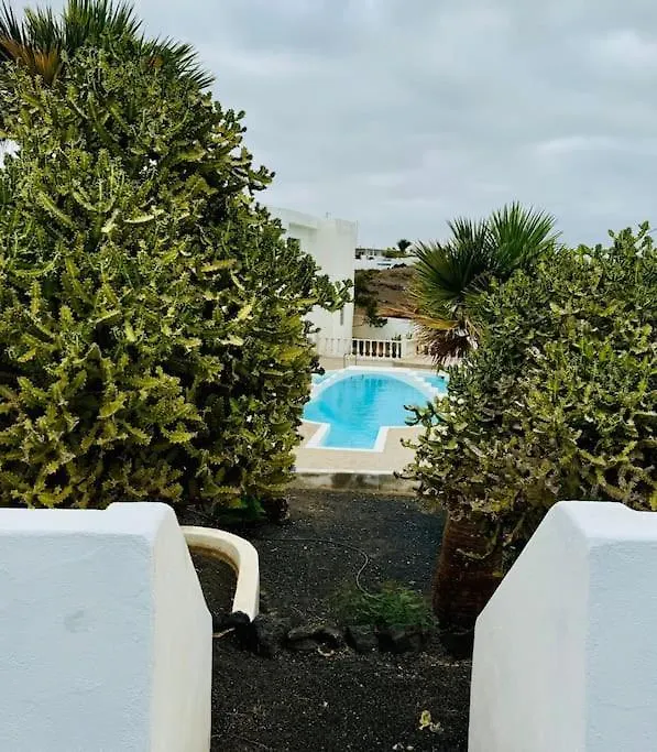 Villa Piedranegra Tias